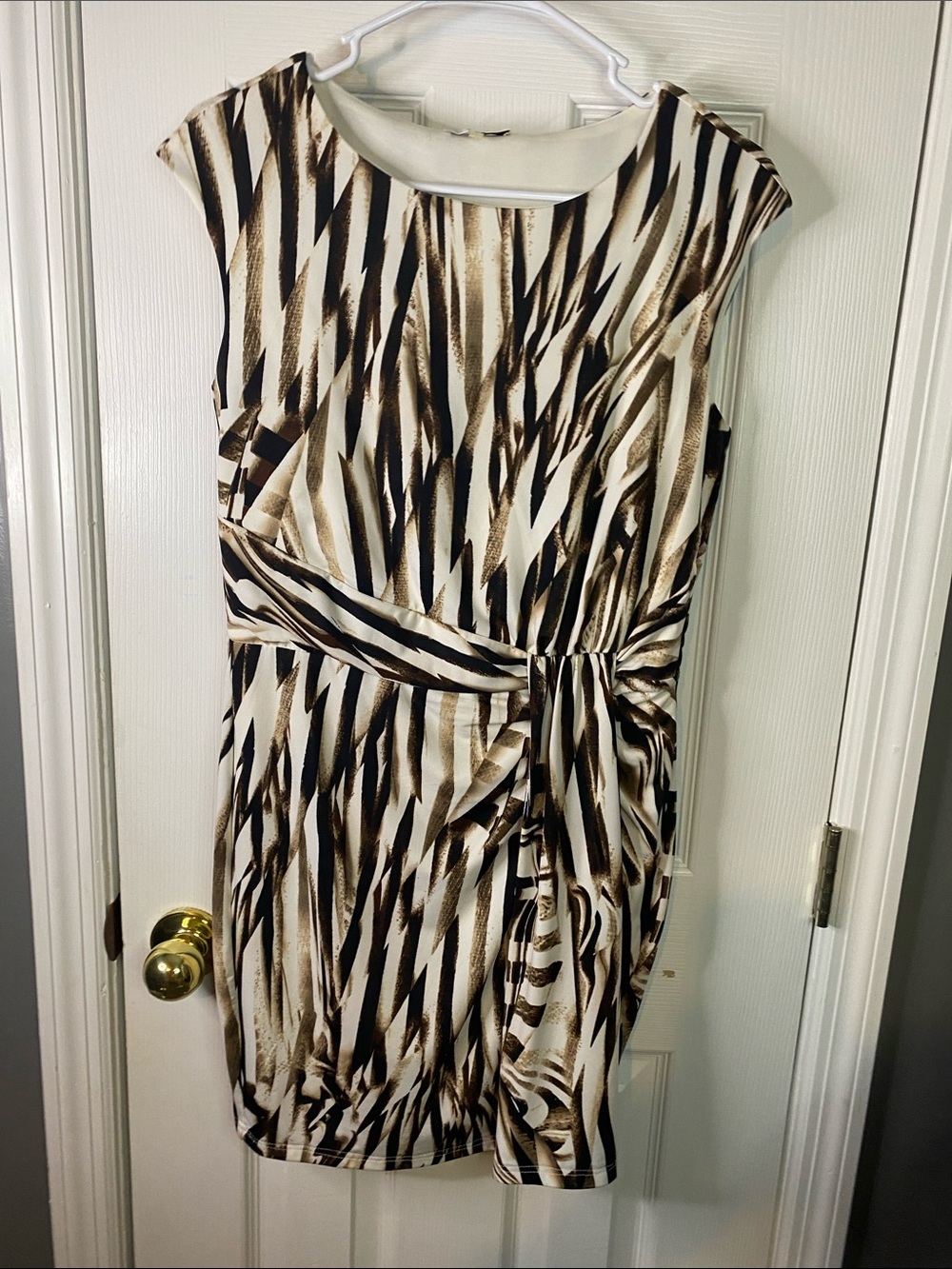 Milano Brown and Cream Midi Dress with Side Knot Size Small.
